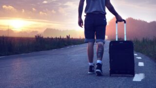 「Put me up」の意味と使い方