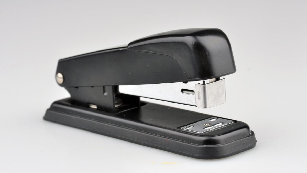 「ホッチキス」って英語でなんて言うの？